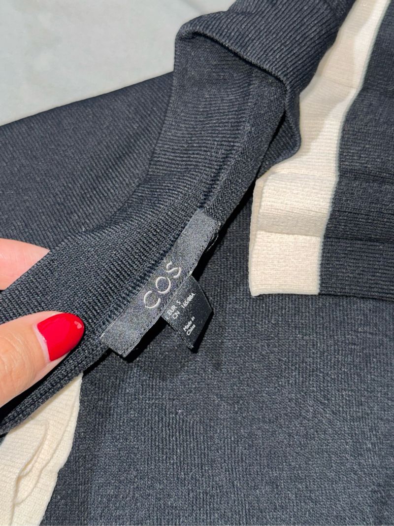 COS Pleats Sleeve, foto 4