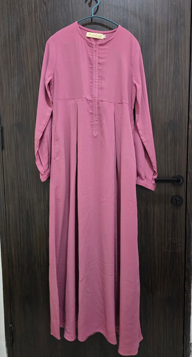 Dress and Khimar, foto 2