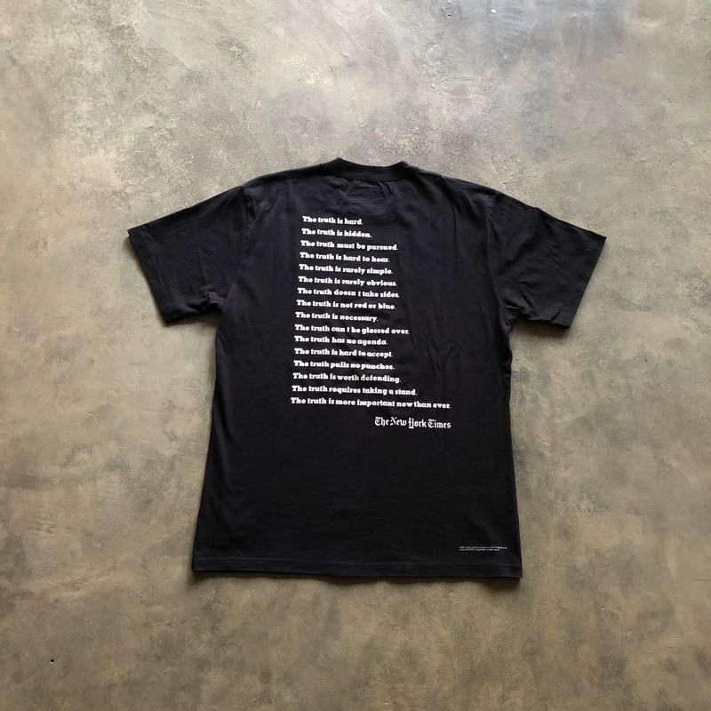 Sacai luck newspapper t shirt, foto 6