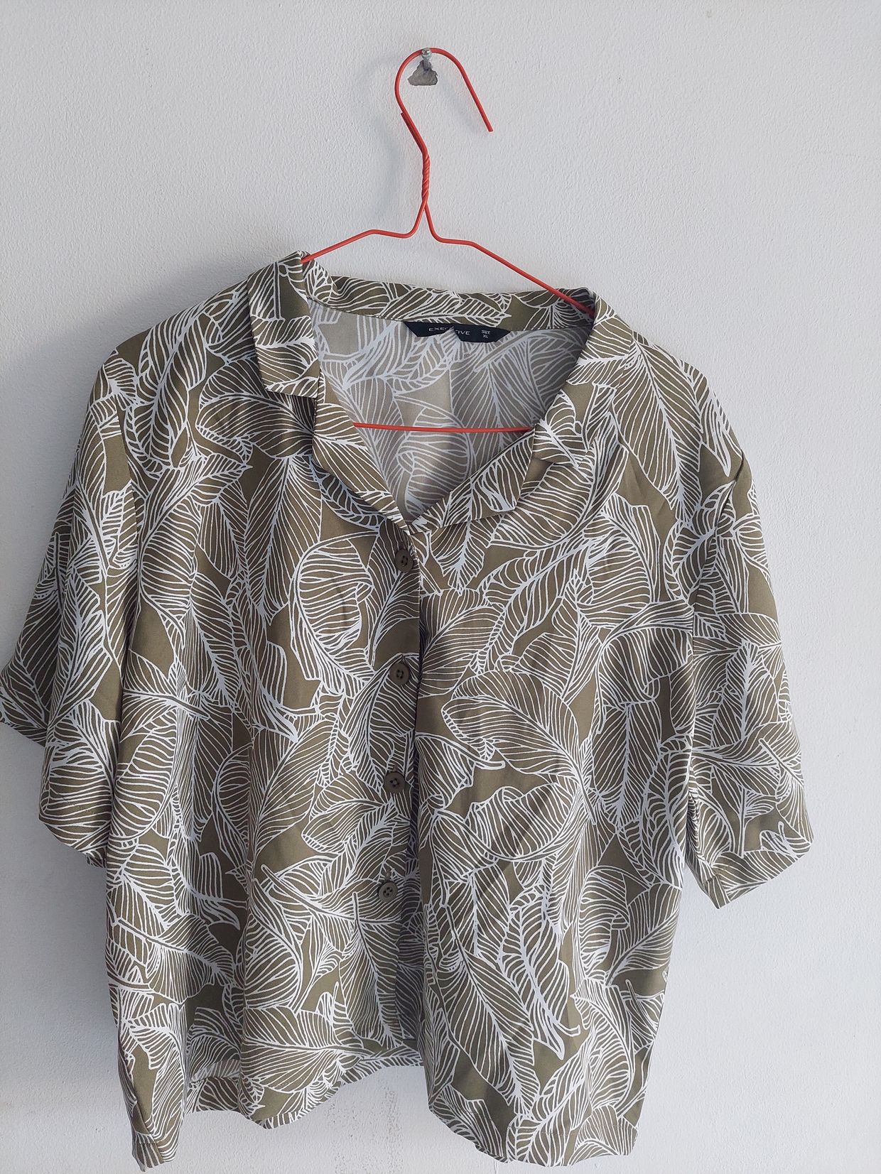 Executive Casual Blouse Wanita silver white