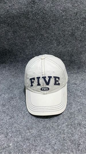 Topi Five Two By OiOi