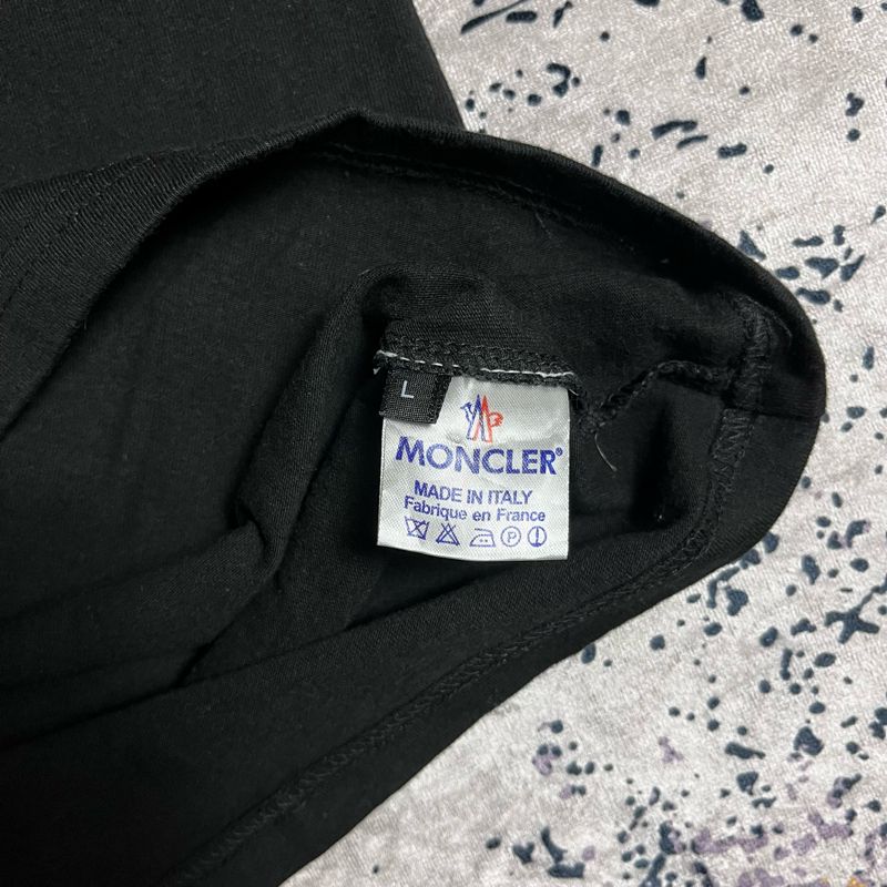 Moncler Big Logo Embossed Tshirt, foto 6