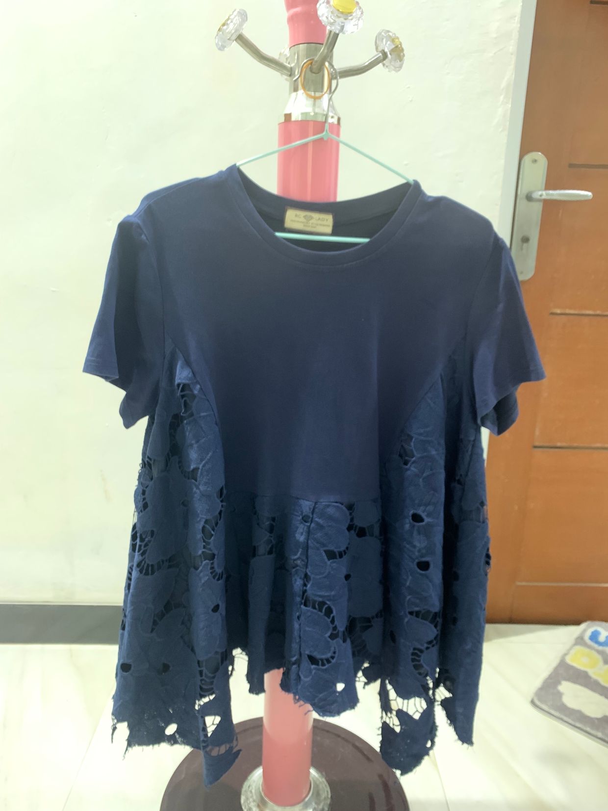Minimalist Shirt Wanita blue