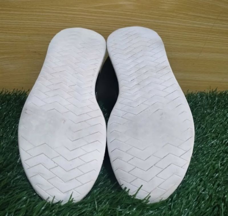 Sepatu Running Adidas Run 70s, foto 4