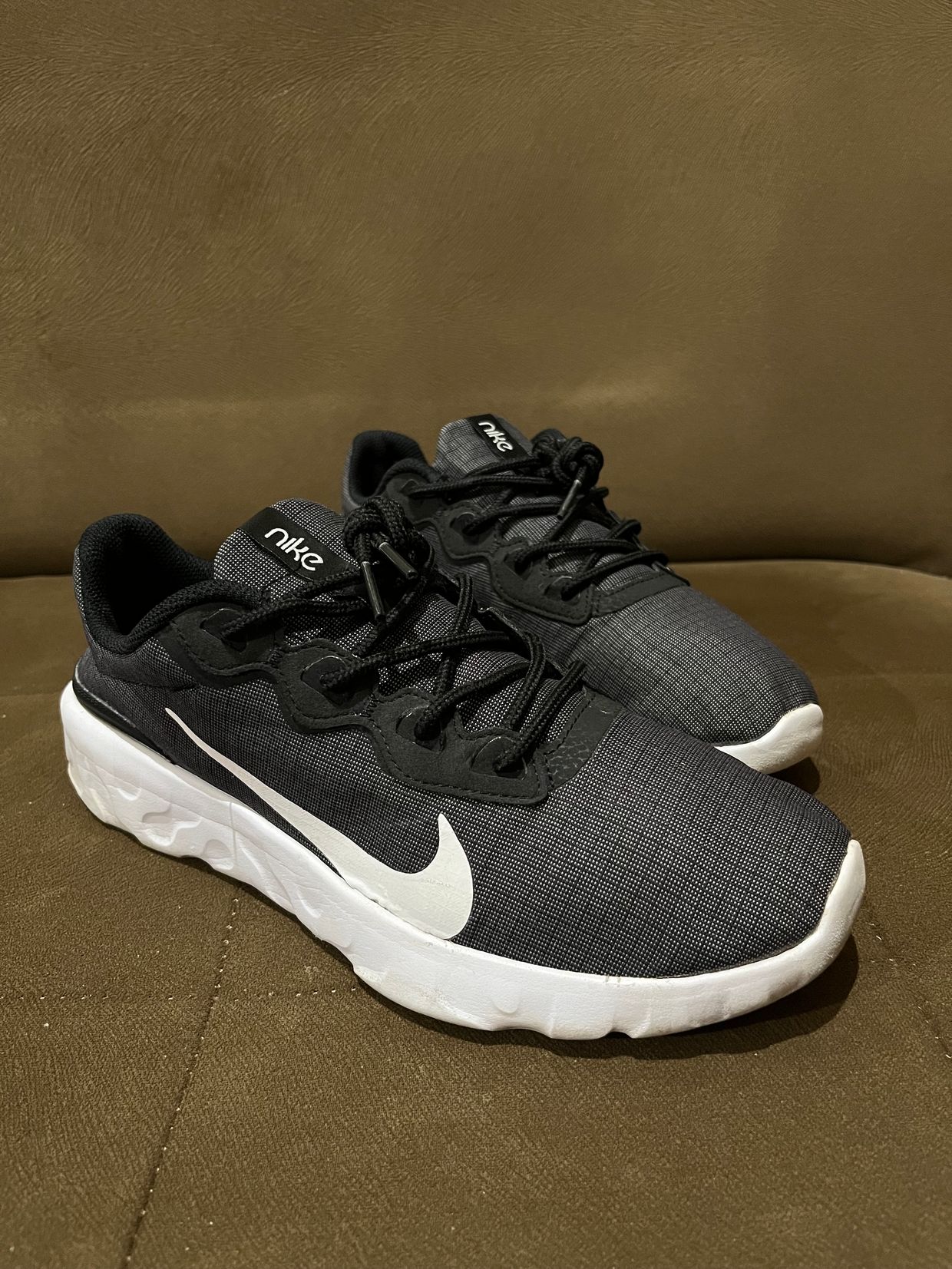 Nike Sportswear Sneakers Pria white black