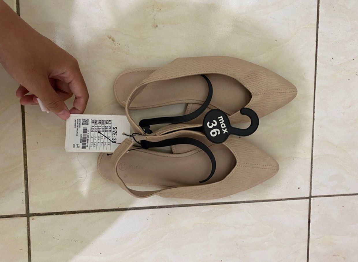 Casual Flat Wanita cream