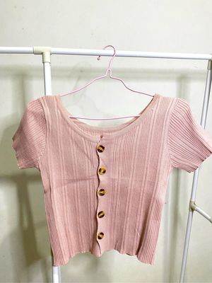 Croptop wanita