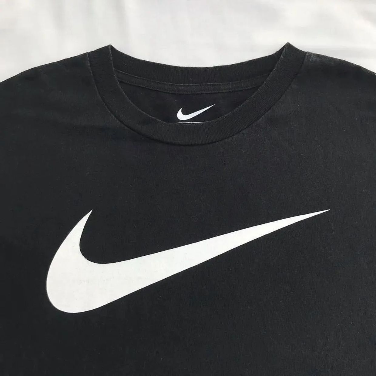 Nike Streetwear Y2K T-shirt Pria black