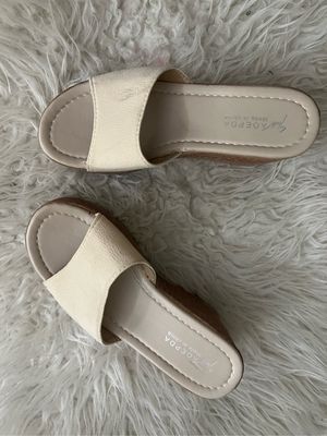 Wedges Wanita