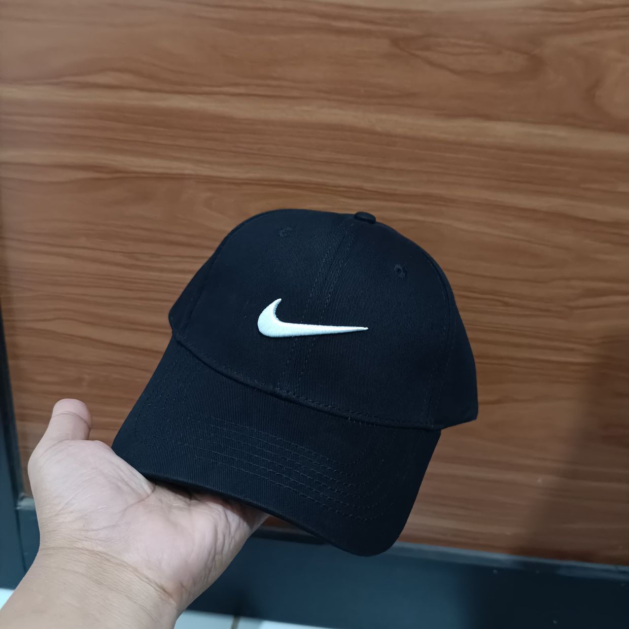 Nike Y2K Minimalist Hat Pria black