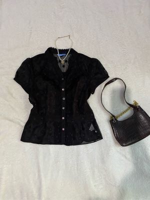 Top black vintage