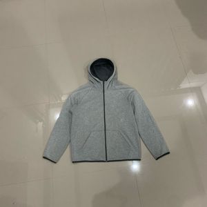 Uniqlo Tech Sofsel