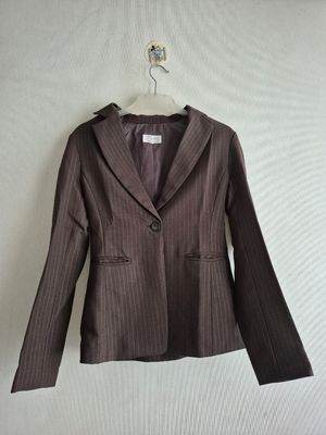 Blazer Coklat Motif Garis