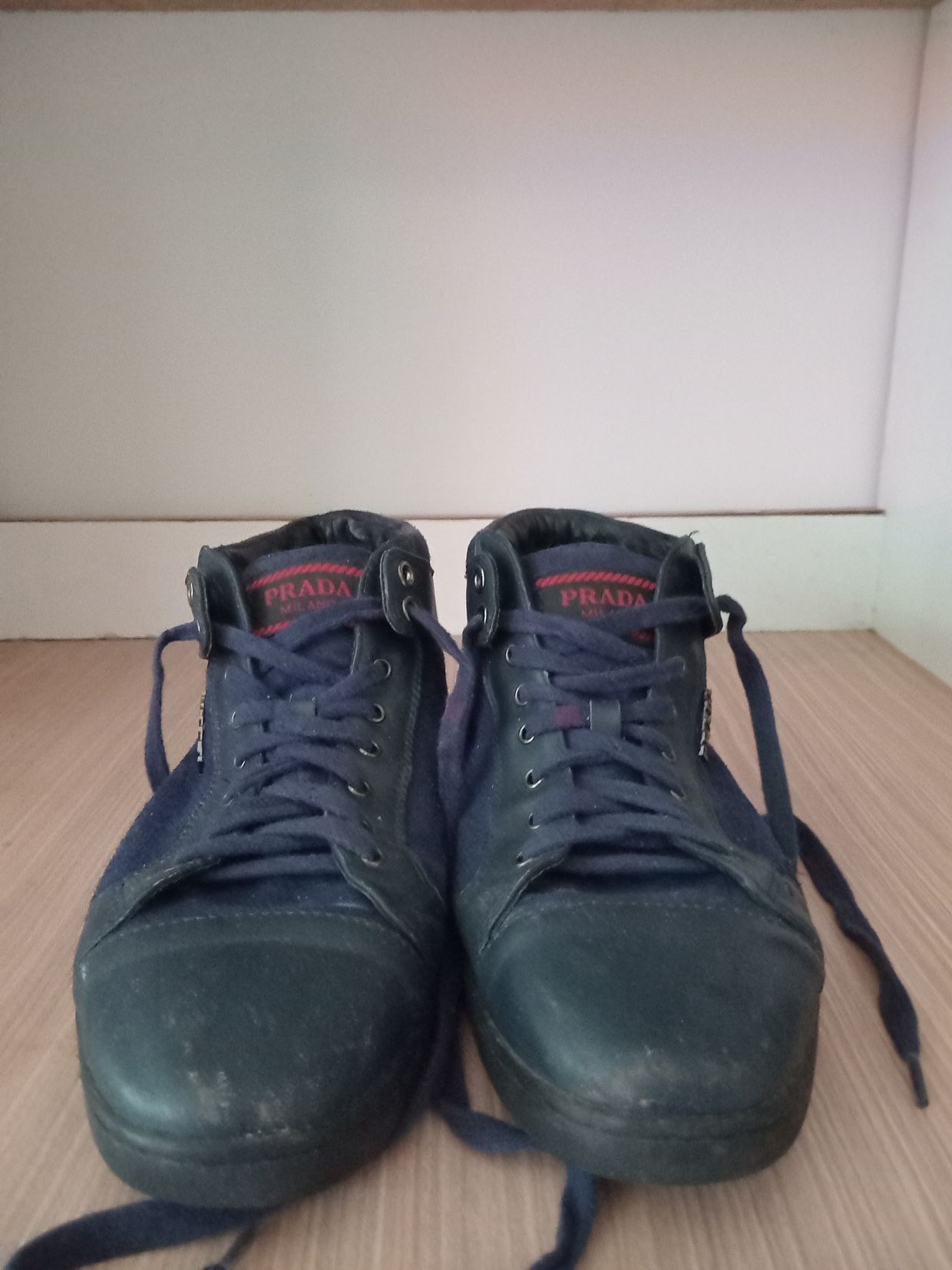 Prada Luxury Sneakers Pria navy orange