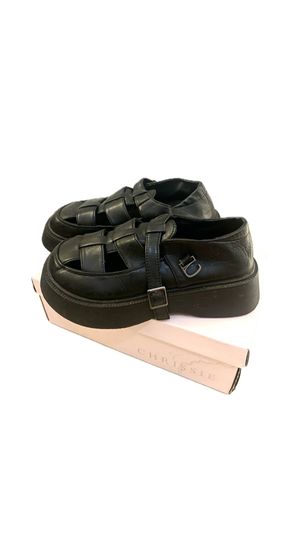Sepatu docmart