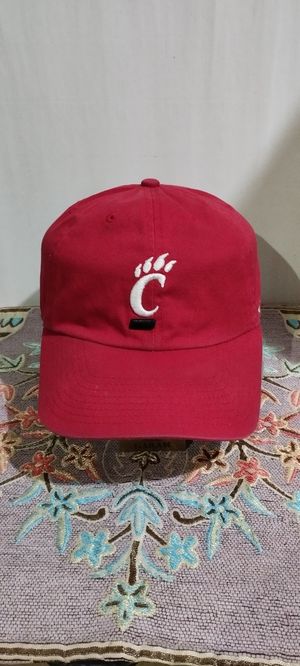 Caps 47
"Cincinnati Bearcats"
All size