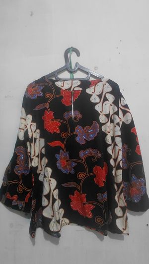 Kemeja Batik Wanita