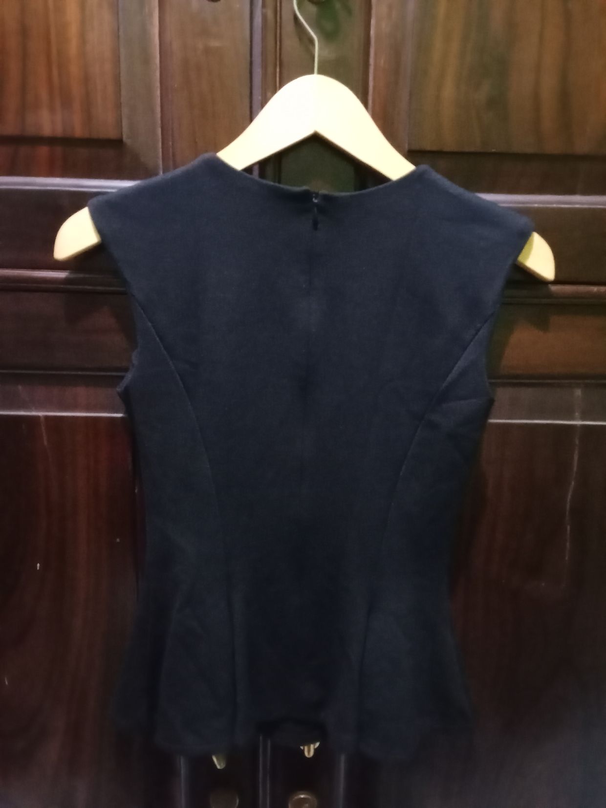 Mango sleveless black top Size XS, foto 2