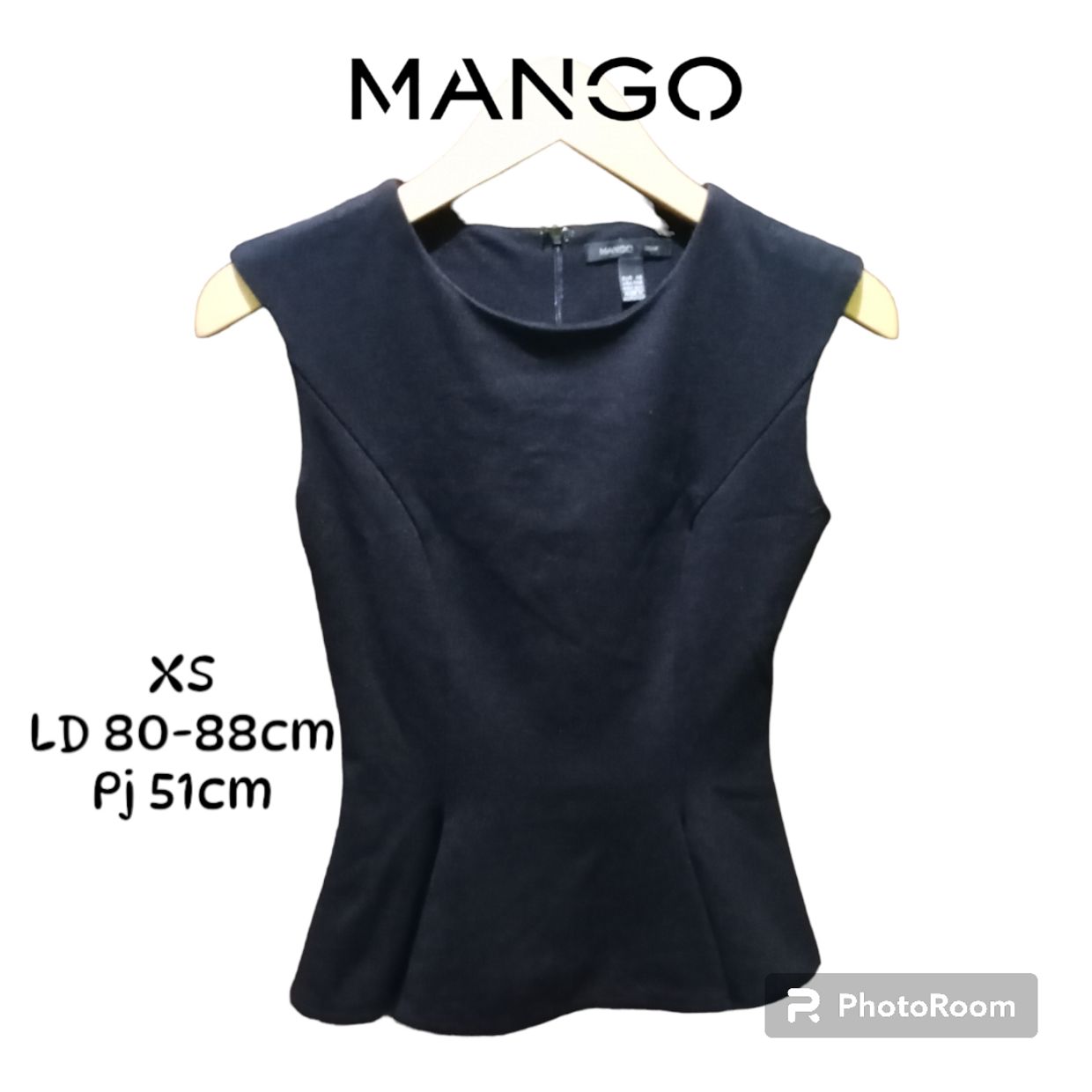 Mango sleveless black top Size XS