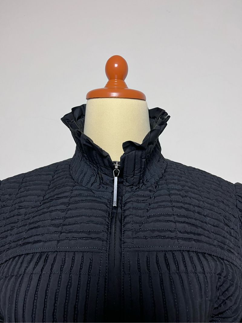 Vintage 1990s Fendi Quilted Ruffle Jacket, foto 4