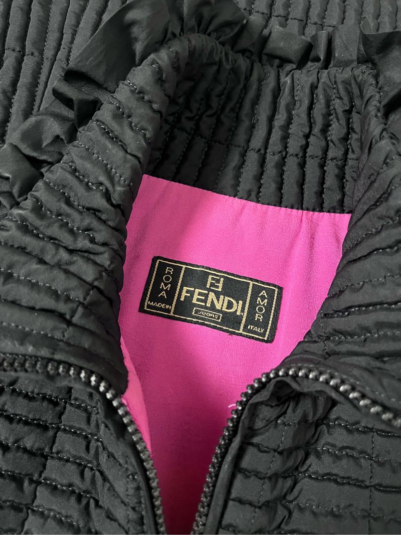 Vintage 1990s Fendi Quilted Ruffle Jacket, foto 3