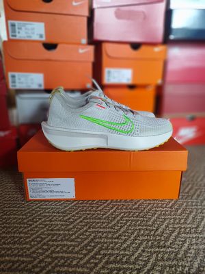 Nike Interact Run Light Bone