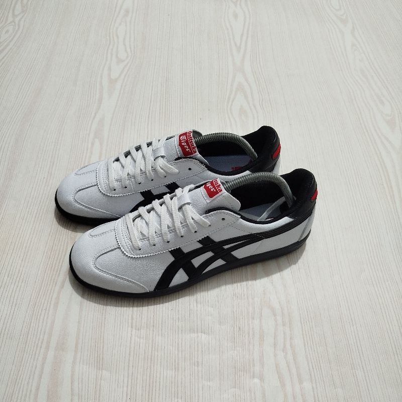 Onitsuka tokuten, foto 3