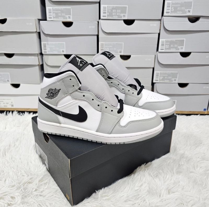 Air Jordan Mid Smoke Grey, foto 3