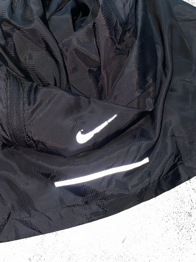 LIGHWEGHT NIKE ESSENTIAL JAKET, foto 5