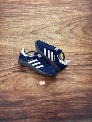 Adidas spezial