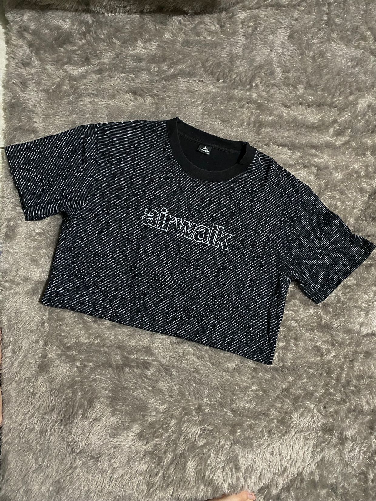 Airwalk Casual T-shirt Pria white black gray