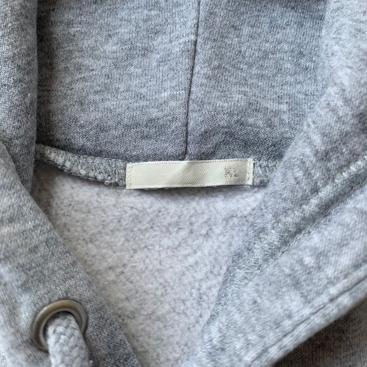 Uniqlo Casual Sweater Pria gray, foto 3