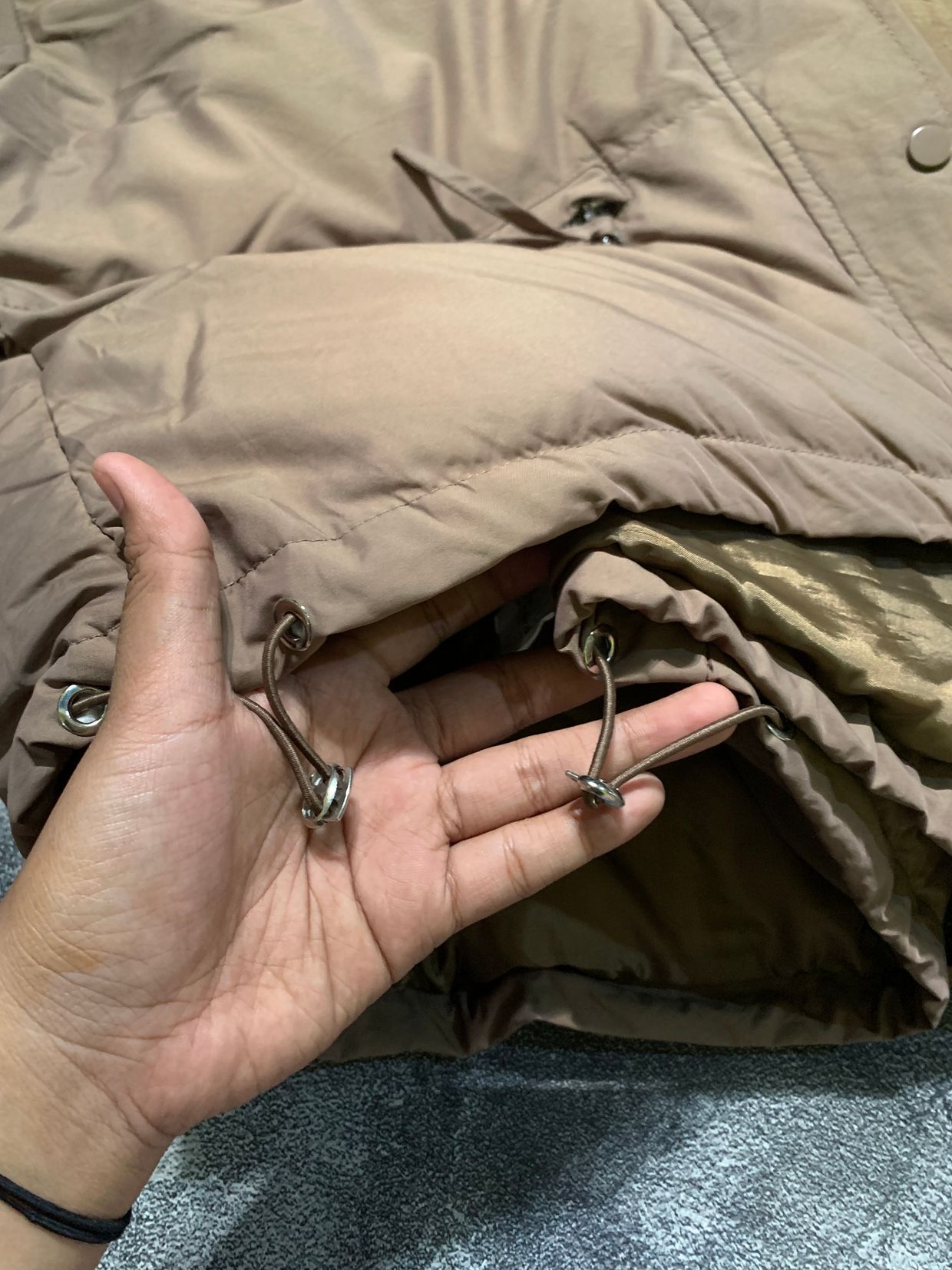 Gorpcore Puffer jacket Wanita tan, foto 5