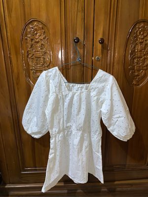 baju balon putih
