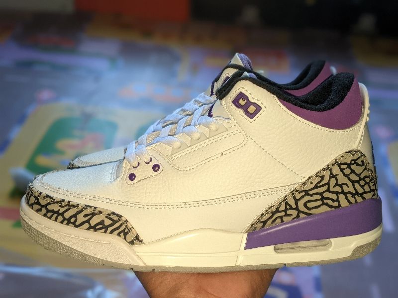 NIKE AIR JORDAN RETRO Preloved