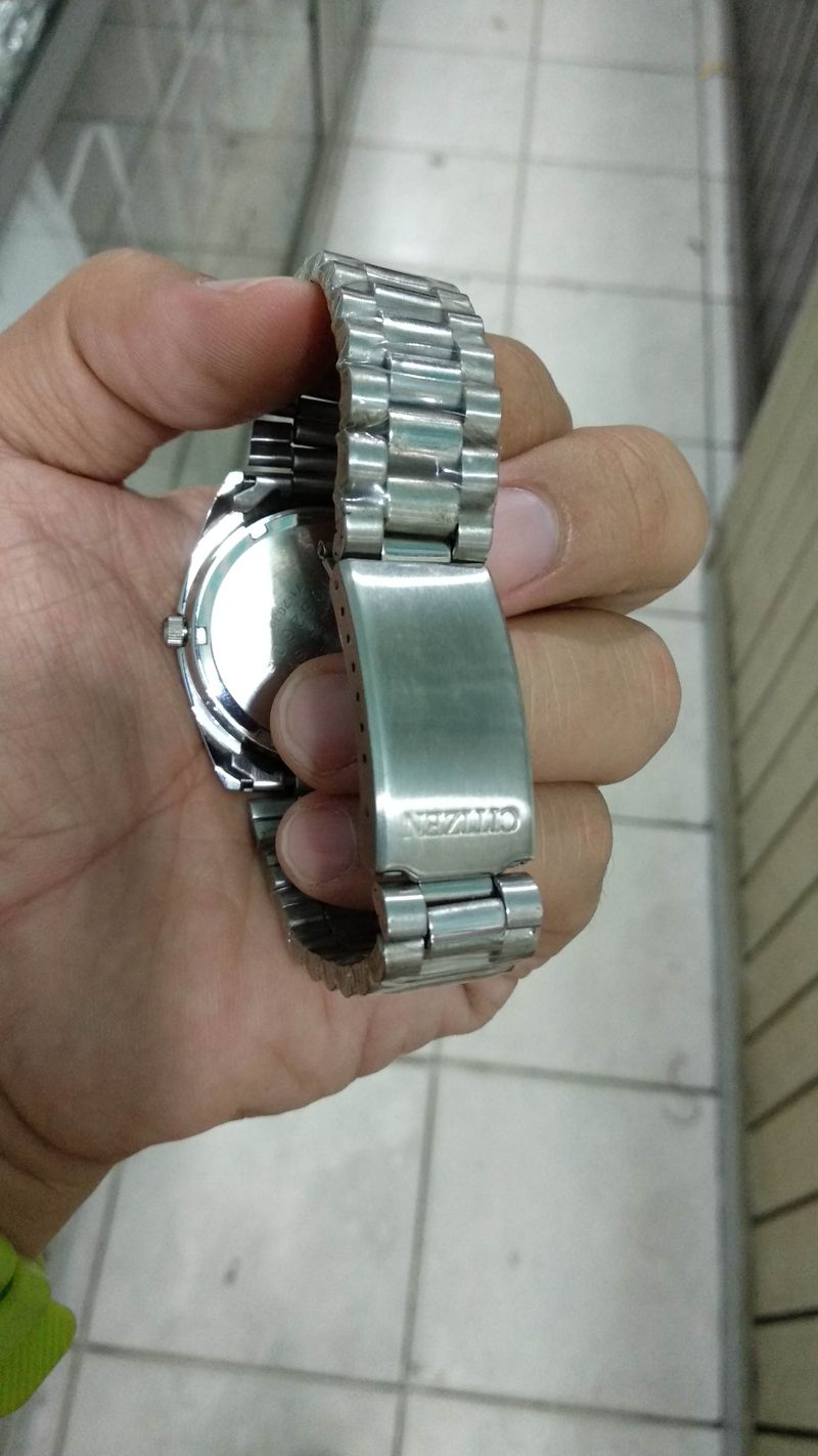 jam tangan pria quartz citizen stenlis steel silver normal, foto 2