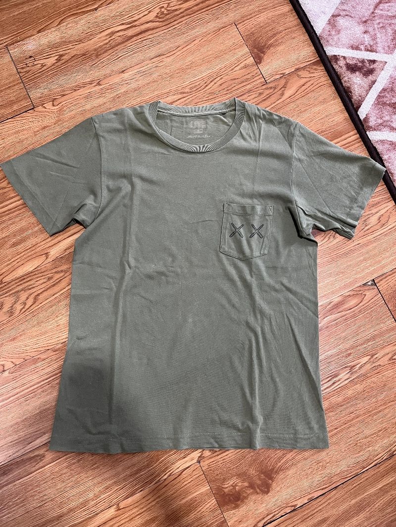 Uniqlo x Kaws, foto 2