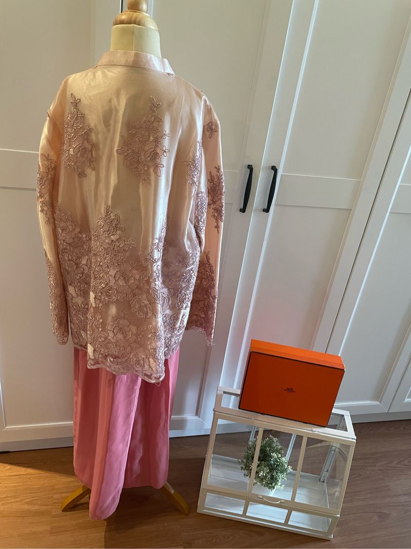 Set kebaya dan rok hijab friendly, foto 9