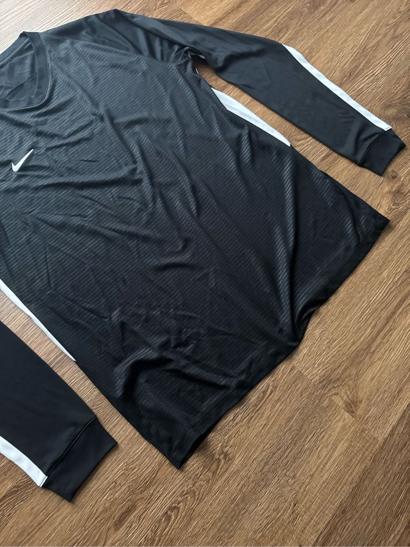 Nike Long-sleeve Hitam, foto 3