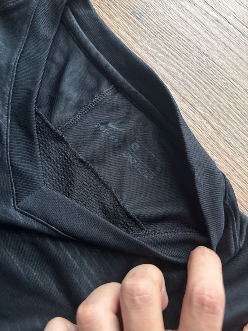 Nike Long-sleeve Hitam, foto 4