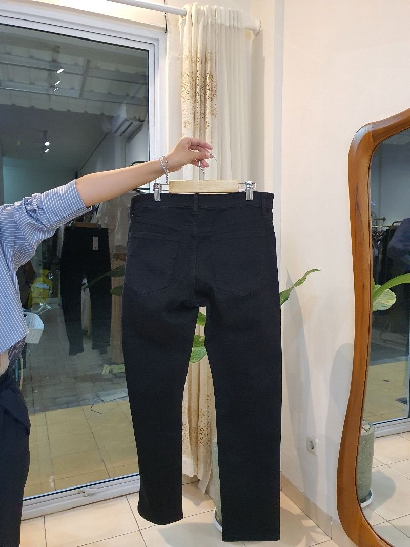 CELANA JEANS UNIQLO, foto 2