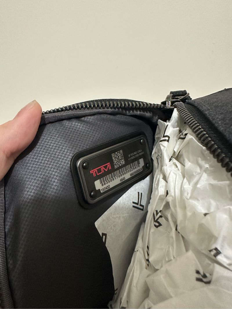 TUMI Gregory Sling Bag Original - BNIB, foto 6