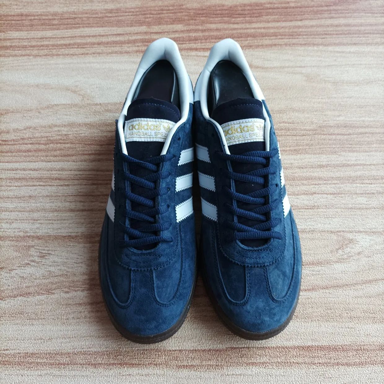 Adidas Gorpcore Indie Sneakers Pria white navy, foto 3