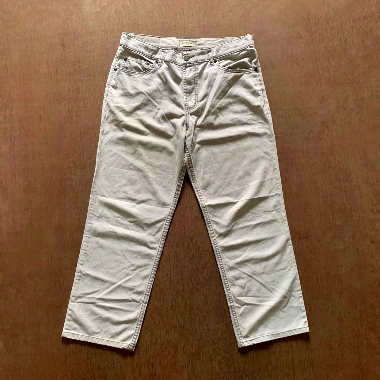 Burberry Minimalist Casual Jeans Pria tan khaki