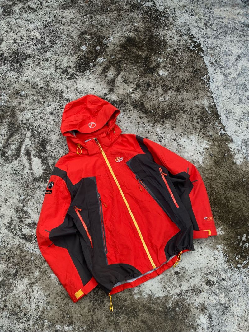 Lowe Alpine Gorpcore Windbreaker Pria multicolor Preloved