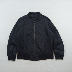 Uniqlo bomber size XL K001