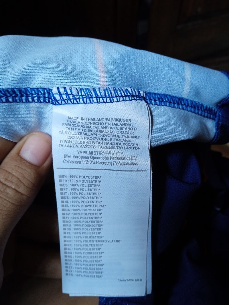 Chelsea jersey 2018, foto 2