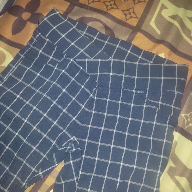 Lightweight Plaid Capri Pants, foto 2