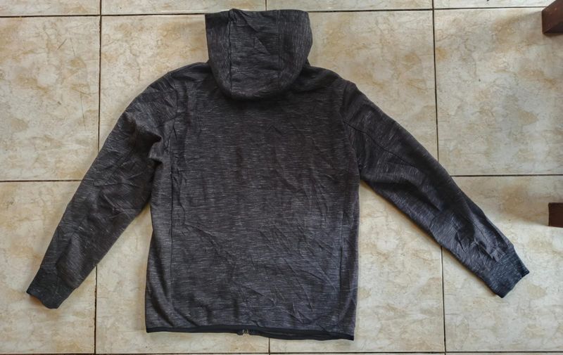 UNIQLO tech dark grey, foto 2