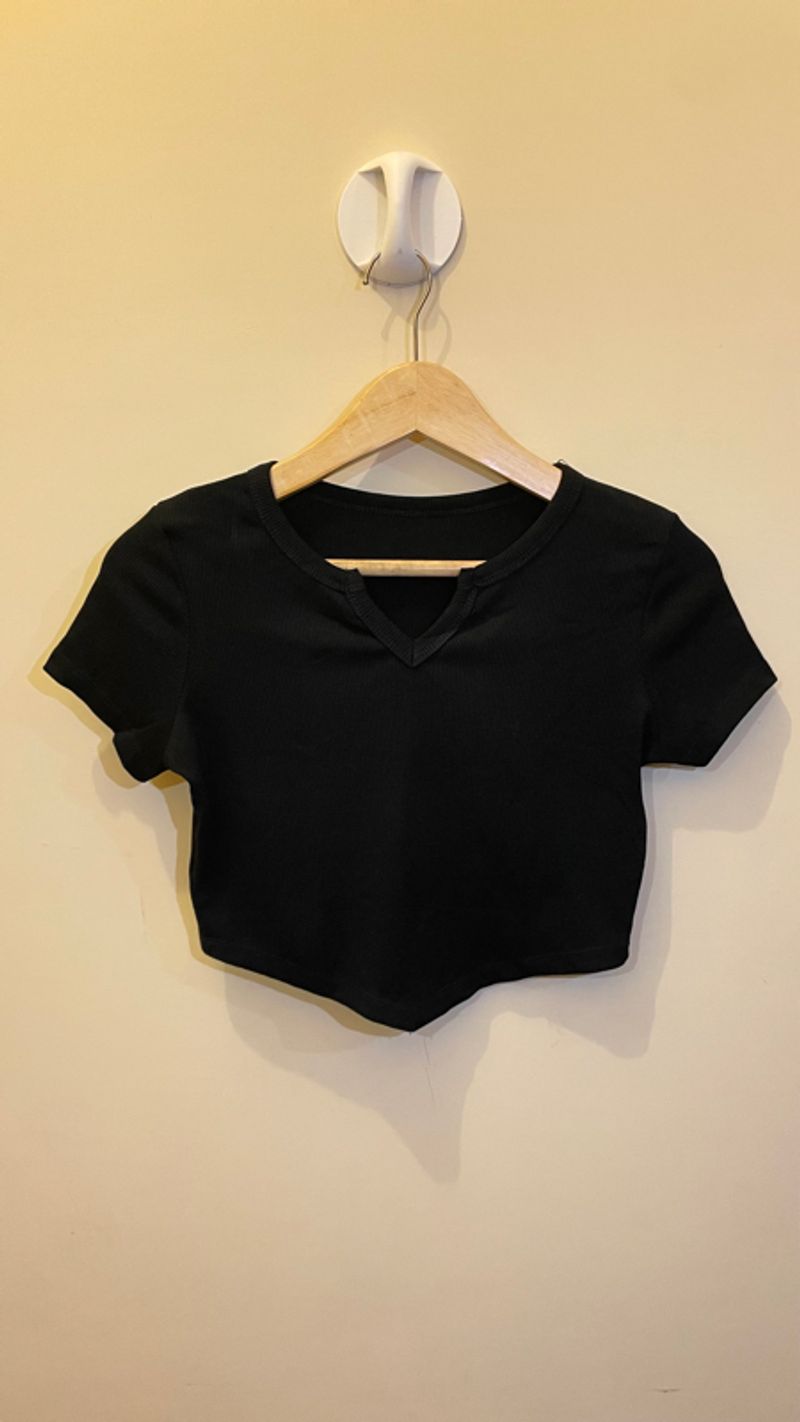 N005 Black crop tee, foto 2
